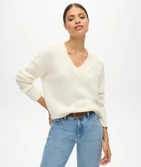 Essential V-Neck Jumper